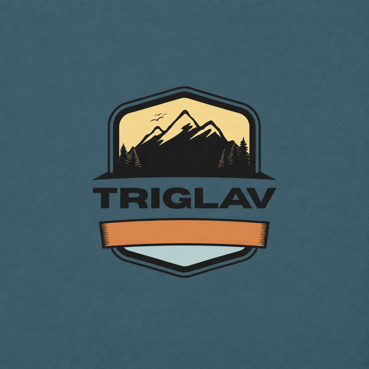 Pulover s kapuco - RETRO TRIGLAV